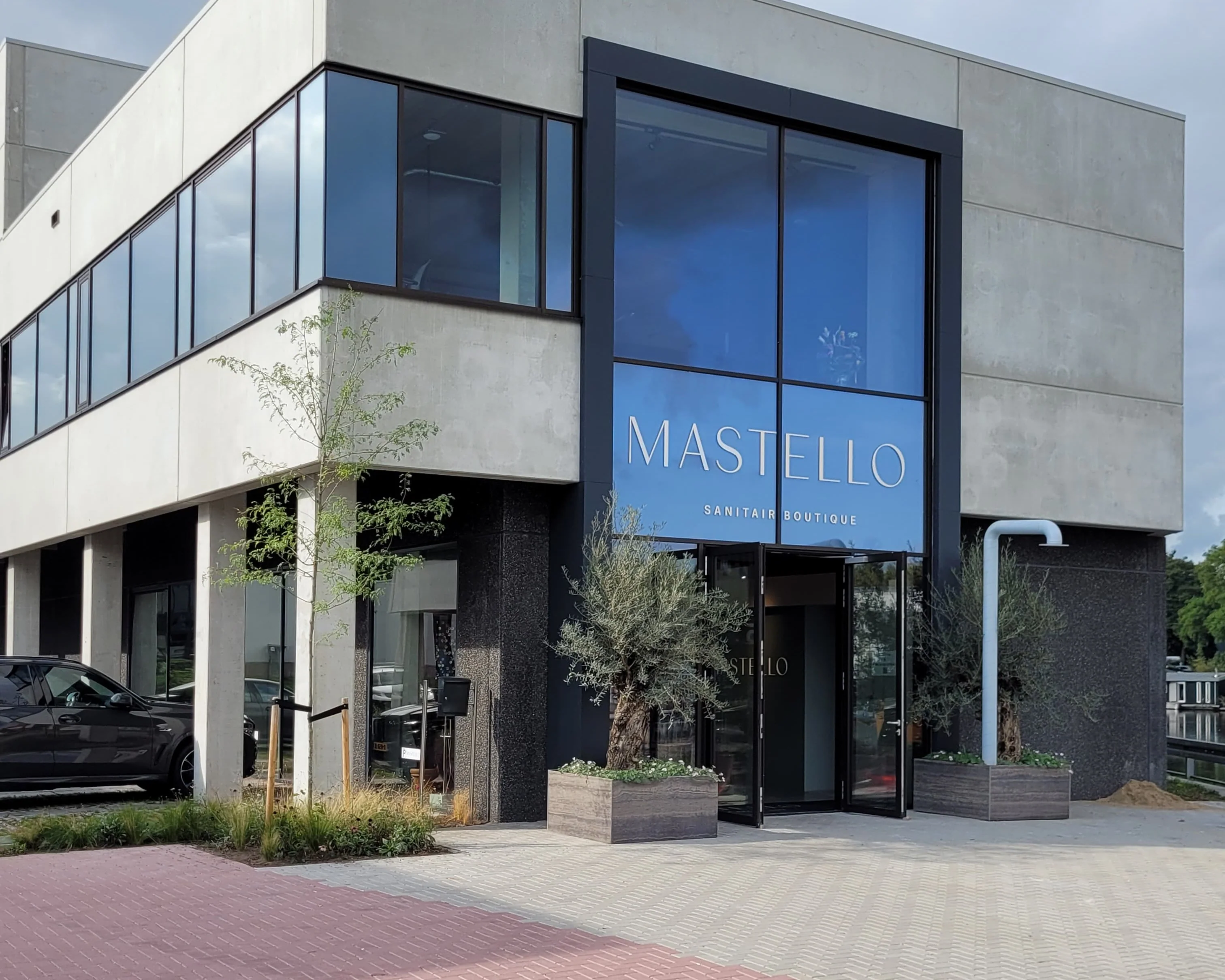 Mastello — Retail & Distributie